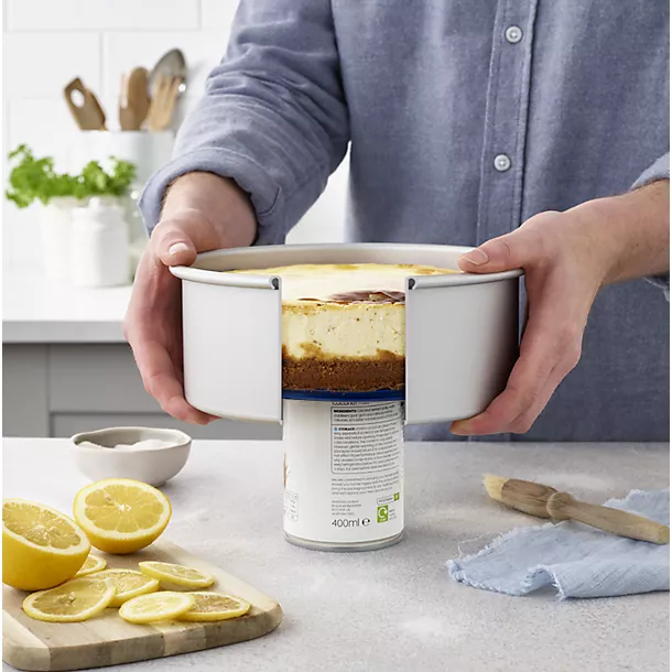 Lakeland PushPan Loose Based 20cm Cake Tin - Round 4 Lakeland PushPan Loose Based 20cm Cake Tin - Round - Image 2