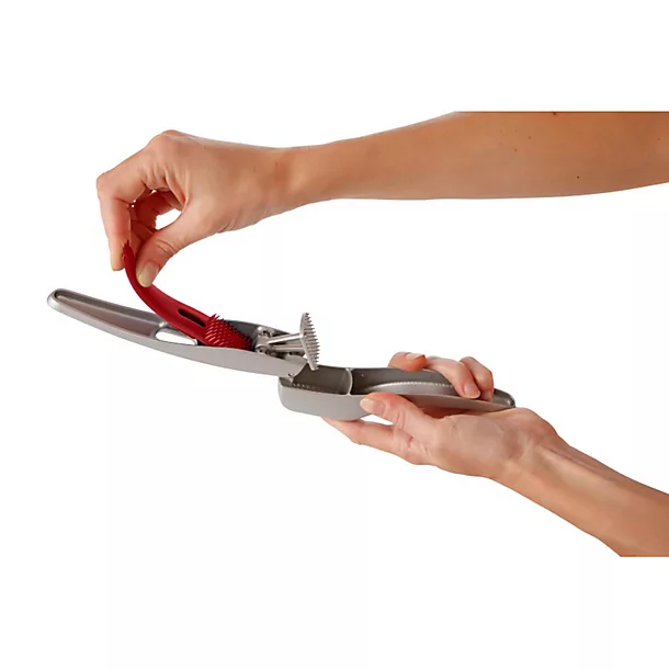 Zyliss Garlic Press 7 Zyliss Garlic Press - Image 5