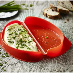 Lekue Lékué Microwave Cookware Red Silicone Omelette Maker 8 Lekue Lékué Microwave Cookware Red Silicone Omelette Maker -Lake Land 18401 2