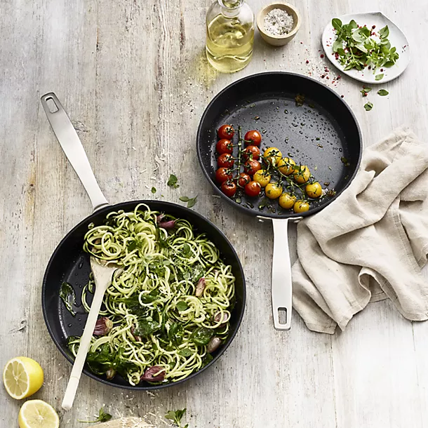 Lakeland Eco Hard Oxidised 28cm Frying Pan 4 Lakeland Eco Hard Oxidised 28cm Frying Pan - Image 2