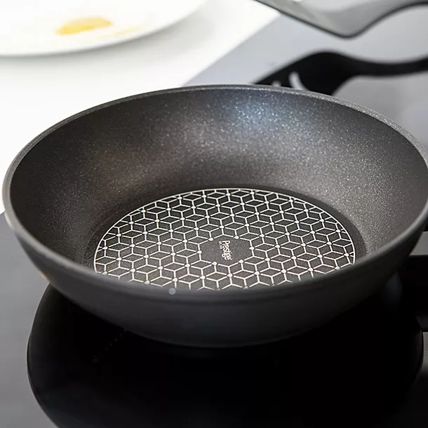 Prestige Thermo Smart Frying Pan 20cm 4 Prestige Thermo Smart Frying Pan 20cm - Image 2