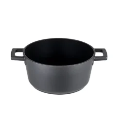 Lakeland Cast Aluminium Non-Stick Casserole 2.5 Litre 13 Lakeland Cast Aluminium Non-Stick Casserole 2.5 Litre -Lake Land 26533 6