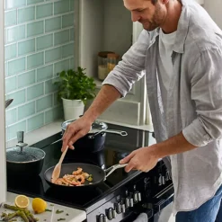 Lakeland 28cm Non-Stick Eco Frying Pan 12 Lakeland 28cm Non-Stick Eco Frying Pan -Lake Land 26744 3