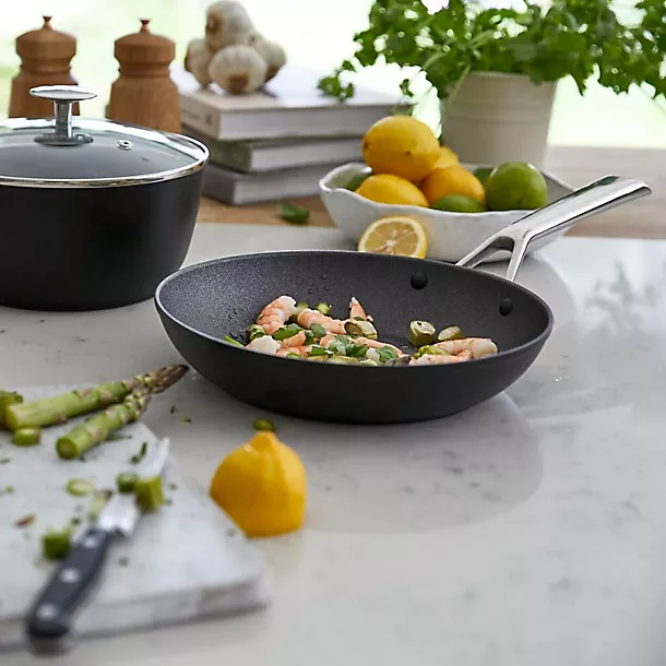 Lakeland 28cm Non-Stick Eco Frying Pan 9 Lakeland 28cm Non-Stick Eco Frying Pan - Image 7