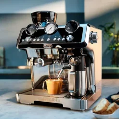 DeLonghi De'Longhi La Specialista Maestro EC9665.M Bean-to-Cup Espresso Machine 15 DeLonghi De'Longhi La Specialista Maestro EC9665.M Bean-to-Cup Espresso Machine -Lake Land 26780 3