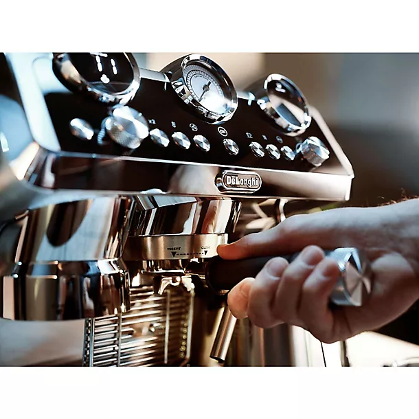 DeLonghi De'Longhi La Specialista Maestro EC9665.M Bean-to-Cup Espresso Machine 8 DeLonghi De'Longhi La Specialista Maestro EC9665.M Bean-to-Cup Espresso Machine - Image 6