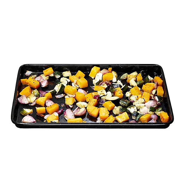 MasterClass Vitreous Enamel Large Baking Tray 5 MasterClass Vitreous Enamel Large Baking Tray - Image 3