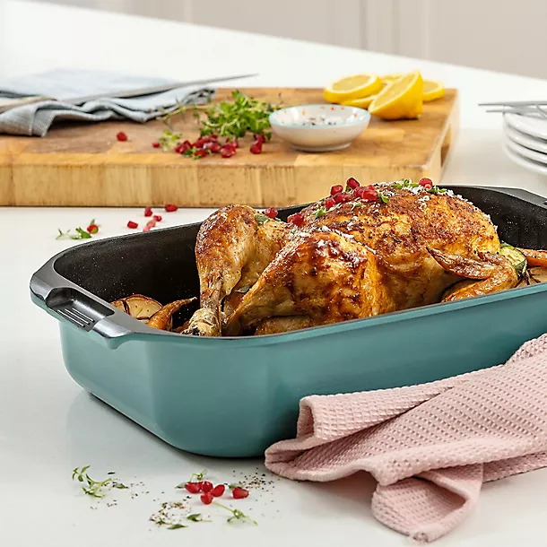 Prestige® Nadiya Loves Cast Aluminium Roaster 4 Prestige® Nadiya Loves Cast Aluminium Roaster - Image 2