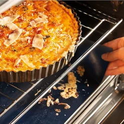 Magic Non-Stick Oven Liner Large 100cm X 45cm 8 Magic Non-Stick Oven Liner Large 100cm X 45cm -Lake Land 27190 3