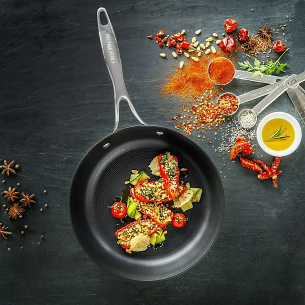 Circulon Style 25cm Hard Anodised Skillet 4 Circulon Style 25cm Hard Anodised Skillet - Image 2