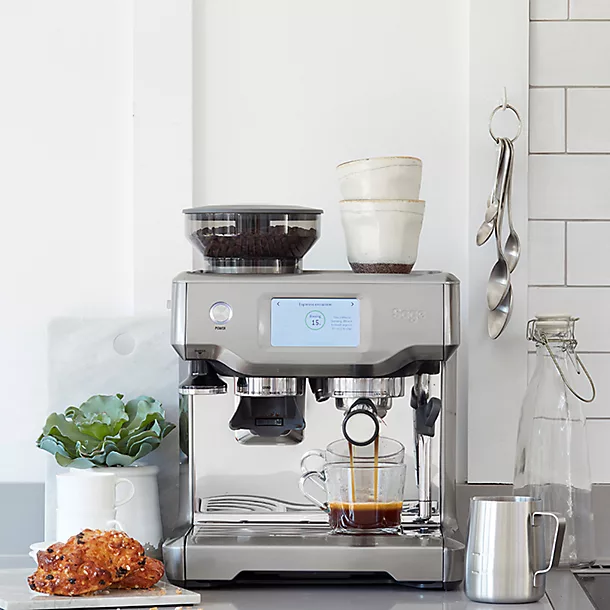 Sage The Barista Touch Bean To Cup Coffee Machine SES880BSS 4 Sage The Barista Touch Bean To Cup Coffee Machine SES880BSS - Image 2