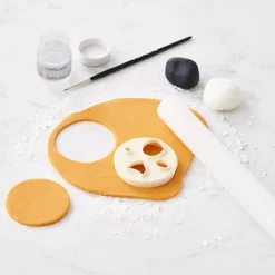 FMM Animal Face Cutter And 3 Renshaw Icing Tiger Colours 12 FMM Animal Face Cutter And 3 Renshaw Icing Tiger Colours -Lake Land 32004 3