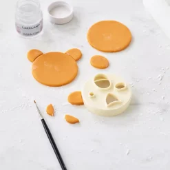 FMM Animal Face Cutter And 3 Renshaw Icing Tiger Colours 13 FMM Animal Face Cutter And 3 Renshaw Icing Tiger Colours -Lake Land 32004 4