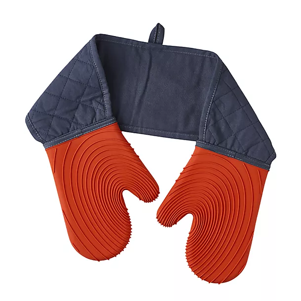 Lakeland Silicone Double Oven Glove 4 Lakeland Silicone Double Oven Glove - Image 2