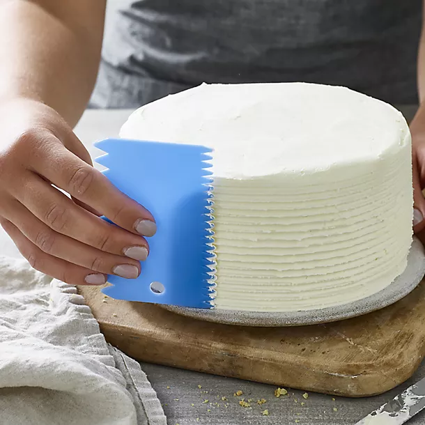 Lakeland 46pc Cake Decorating Starter Set 6 Lakeland 46pc Cake Decorating Starter Set - Image 4