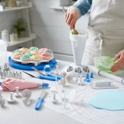 Lakeland 68pc Cake Decorating Set 7 Lakeland 68pc Cake Decorating Set -Lake Land 32937 3