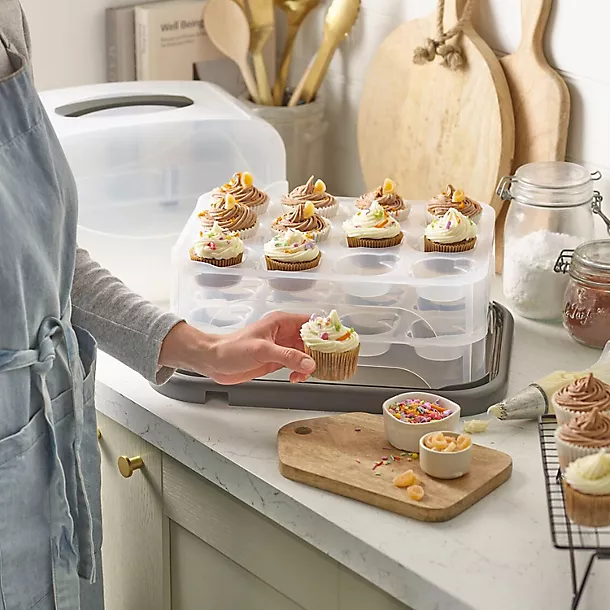 Lakeland Two-Tier 24 Cupcake Carrier 8 Lakeland Two-Tier 24 Cupcake Carrier - Image 6