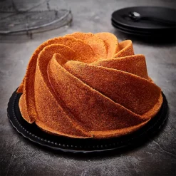 Non-stick Bundt Tin 8 Non-stick Bundt Tin -Lake Land 33308 2