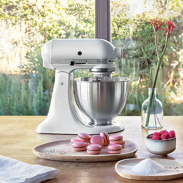 KitchenAid Classic Stand Mixer White 5K45SSBWH 4 KitchenAid Classic Stand Mixer White 5K45SSBWH - Image 2