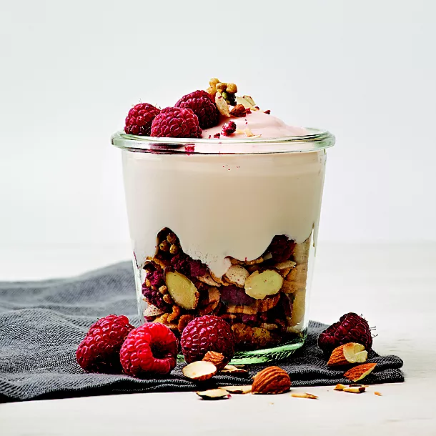 EasiYo 1kg Yoghurt Maker Black And 1 Sachet Starter Kit 4 EasiYo 1kg Yoghurt Maker Black And 1 Sachet Starter Kit - Image 2