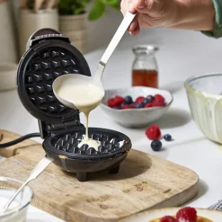 Lakeland Electric Mini Waffle Maker 11 Lakeland Electric Mini Waffle Maker -Lake Land 63643 4