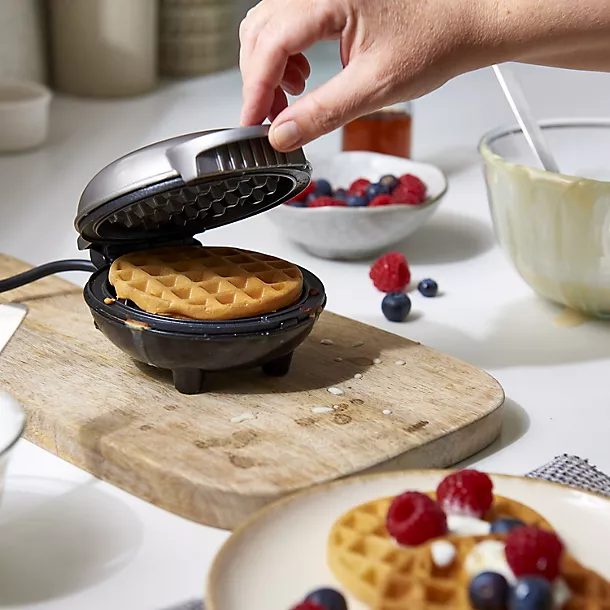 Lakeland Electric Mini Waffle Maker 7 Lakeland Electric Mini Waffle Maker - Image 5