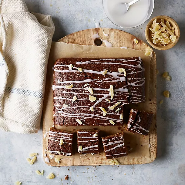 Lakeland Loose Based 20cm Square Baking Tin 4 Lakeland Loose Based 20cm Square Baking Tin - Image 2