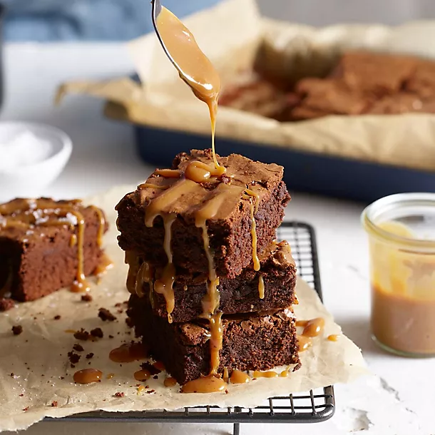 Lakeland Brownie Traybake Tin 7 Lakeland Brownie Traybake Tin - Image 5