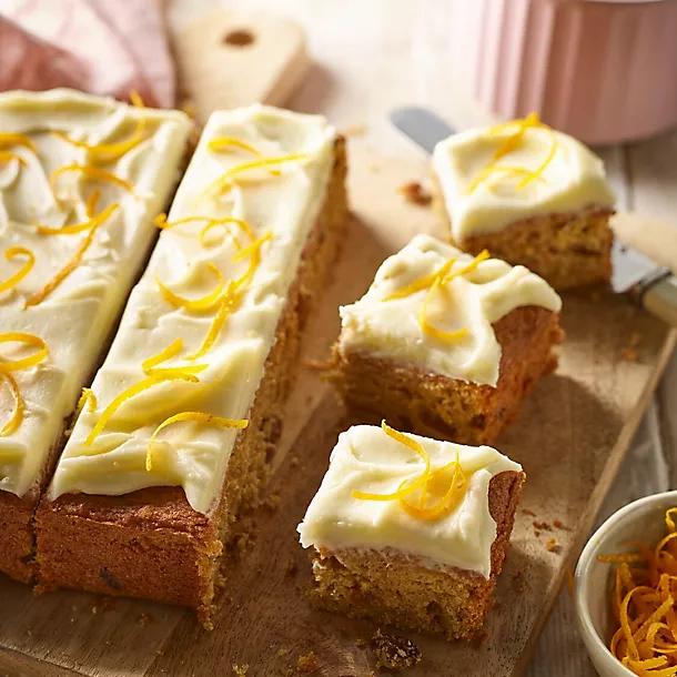 Lakeland Brownie Traybake Tin 10 Lakeland Brownie Traybake Tin - Image 8