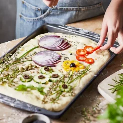 Lakeland Swiss Roll Tin 17 Lakeland Swiss Roll Tin -Lake Land 70169 8