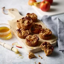 Lakeland 12 Hole Loose Based Mini Sandwich Tin 18 Lakeland 12 Hole Loose Based Mini Sandwich Tin -Lake Land 70171 7