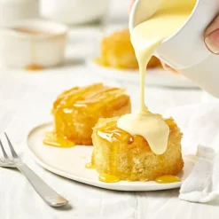 Lakeland 12 Hole Loose Based Mini Sandwich Tin 20 Lakeland 12 Hole Loose Based Mini Sandwich Tin -Lake Land 70171 9