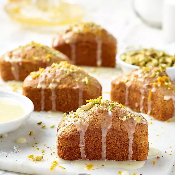 Lakeland 12 Hole Loose Based Mini Loaf Tin 4 Lakeland 12 Hole Loose Based Mini Loaf Tin - Image 2