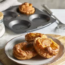 Lakeland 4 Hole Yorkshire Pudding Tray 10 Lakeland 4 Hole Yorkshire Pudding Tray -Lake Land 70179 5