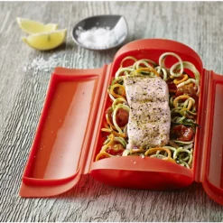 Lekue Lékué Microwave Cookware Red Shallow Steam Case 650ml 6 Lekue Lékué Microwave Cookware Red Shallow Steam Case 650ml -Lake Land 71124 2