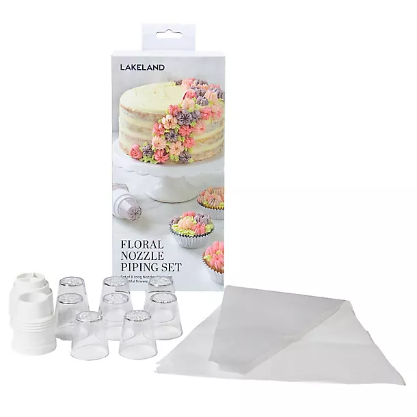 Lakeland Russian Nozzle Icing Set - 8 Nozzles And 3 Piping Bags 3 Lakeland Russian Nozzle Icing Set - 8 Nozzles And 3 Piping Bags
