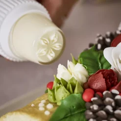 Lakeland Russian Nozzle Icing Set - 8 Nozzles And 3 Piping Bags 13 Lakeland Russian Nozzle Icing Set - 8 Nozzles And 3 Piping Bags -Lake Land 72677 4