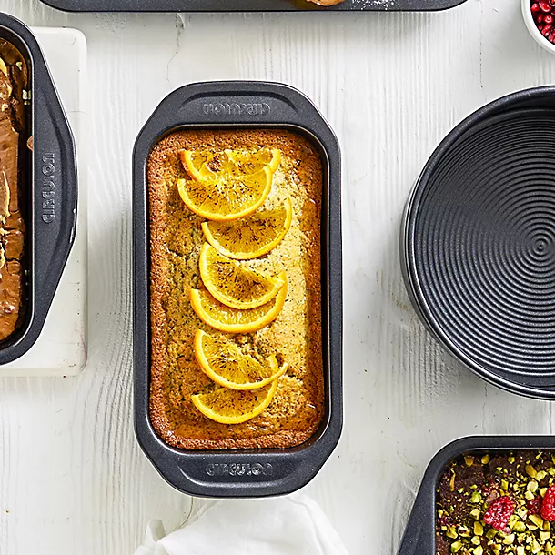 Circulon Ultimum 2lb Loaf Tin 4 Circulon Ultimum 2lb Loaf Tin - Image 2