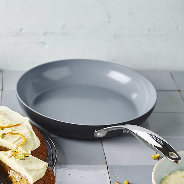 GreenPan Venice Pro 28cm Frying Pan 9 GreenPan Venice Pro 28cm Frying Pan - Image 7