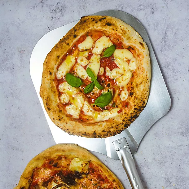 Kitchencraft 12-inch Pizza Peel 30.5cm 4 Kitchencraft 12-inch Pizza Peel 30.5cm - Image 2