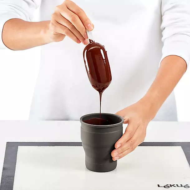 Lekue Lékué Classic Coated Ice Cream Moulds 8 Lekue Lékué Classic Coated Ice Cream Moulds - Image 6