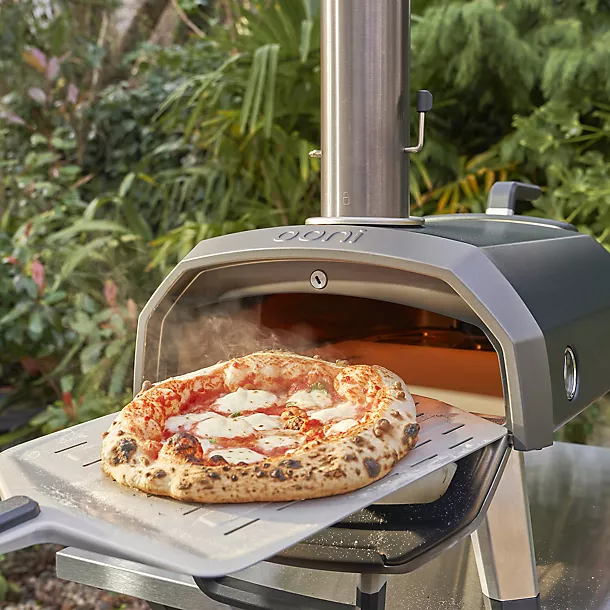 Ooni Karu 12G Multi-Fuel Pizza Oven 3 Ooni Karu 12G Multi-Fuel Pizza Oven - Image 2